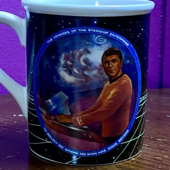 Star Trek Character Mug Set - Black and White - Picture 3 of 9